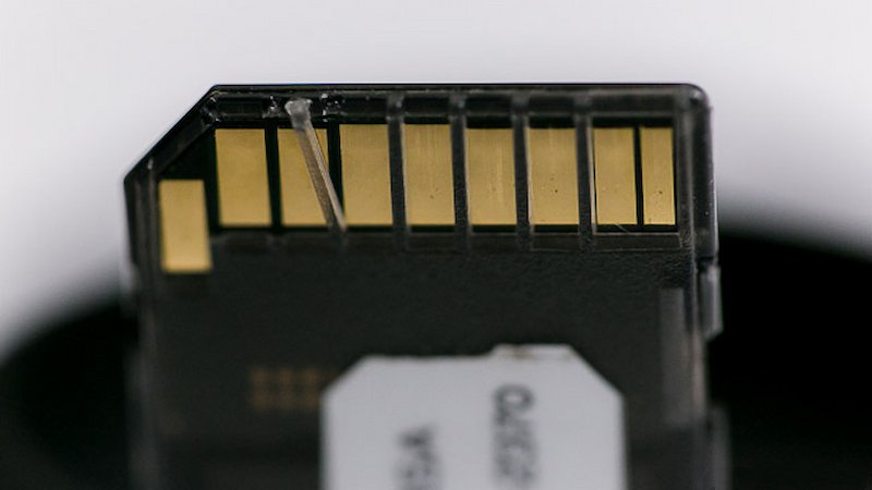 Hafıza kartının zarar görmesi, SD kartın tanınmamasının nedenlerinden biridir.