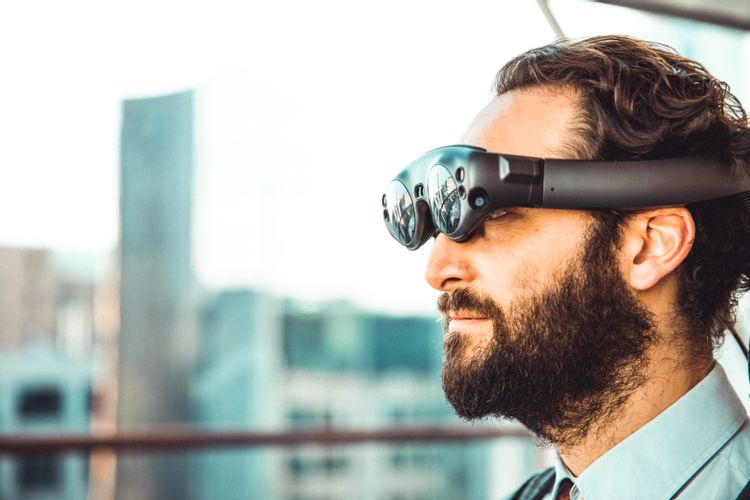 عینک واقعیت مجازی چیست