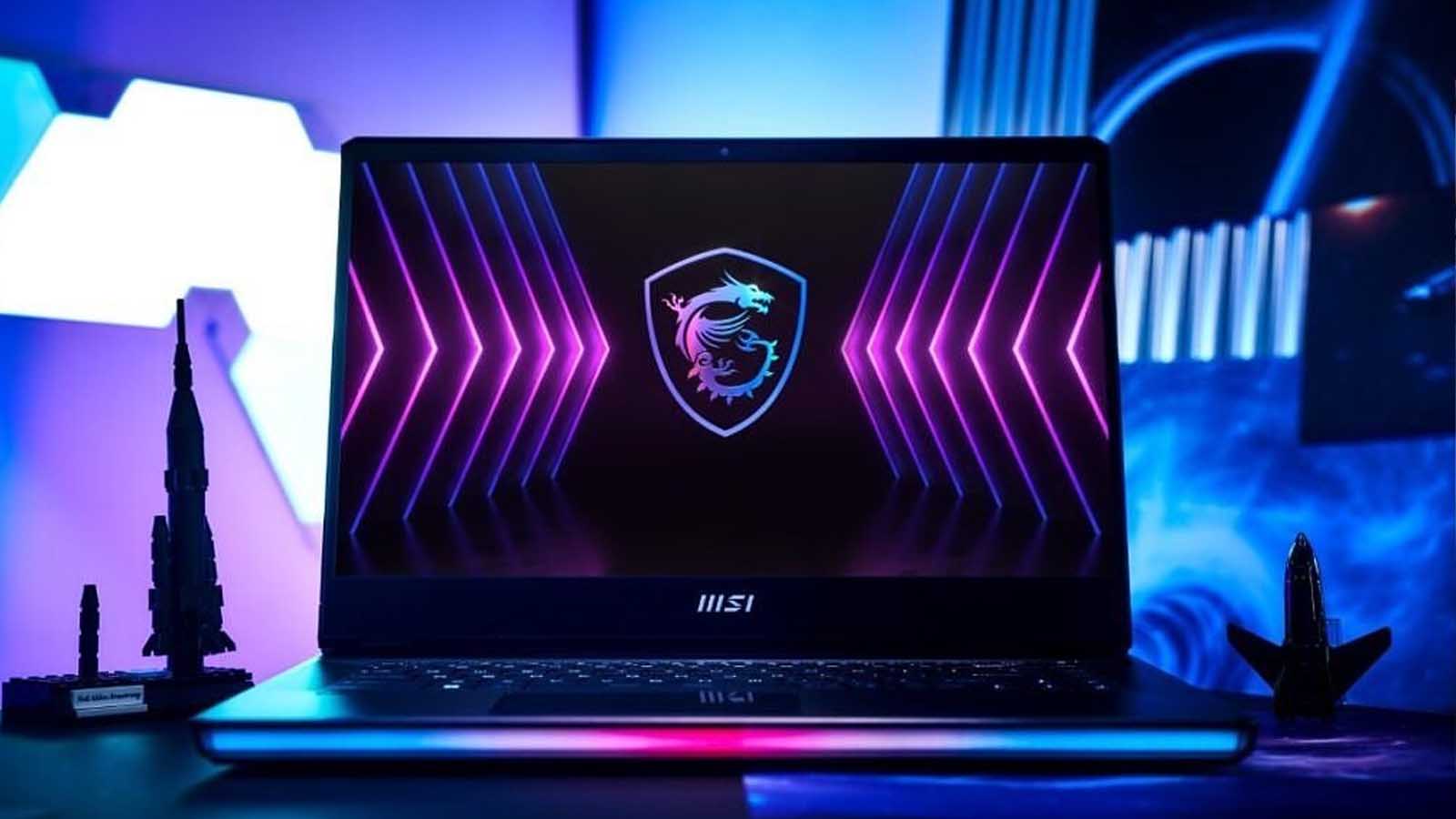بهترین لپ تاپ های 2023 Titan GT77 12UHS