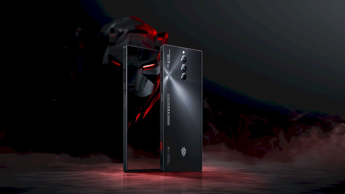 Red Magic 8S Pro goes global Midnight